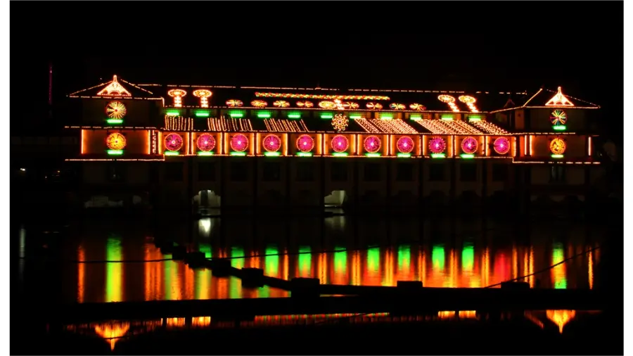 Anaswara Rajan movies Guruvayoorambala Nadayil setting