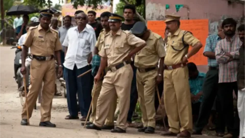Pradhama Drishtya Kuttakkar OTT Kerala police theme